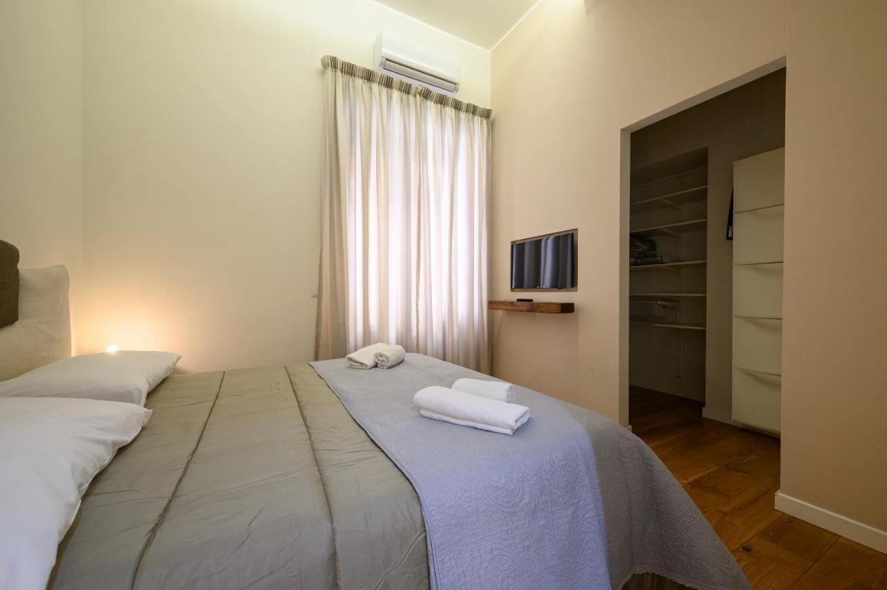 Via Roberto Savarese 31 Apartment *