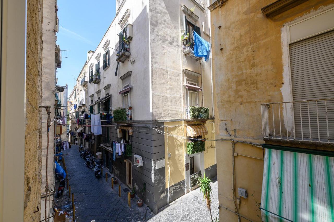 Via Roberto Savarese 31 Apartment *