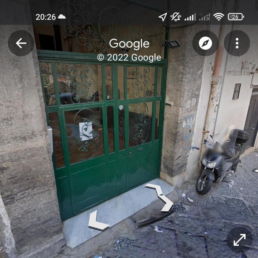 Napul'e * Naples