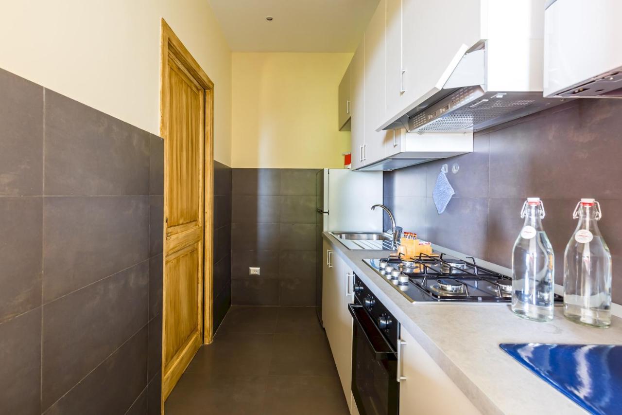 Dolcevita With Parking By Napoliapartments * Naples