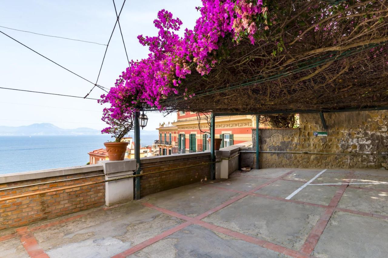 Dolcevita With Parking By Napoliapartments Apartment