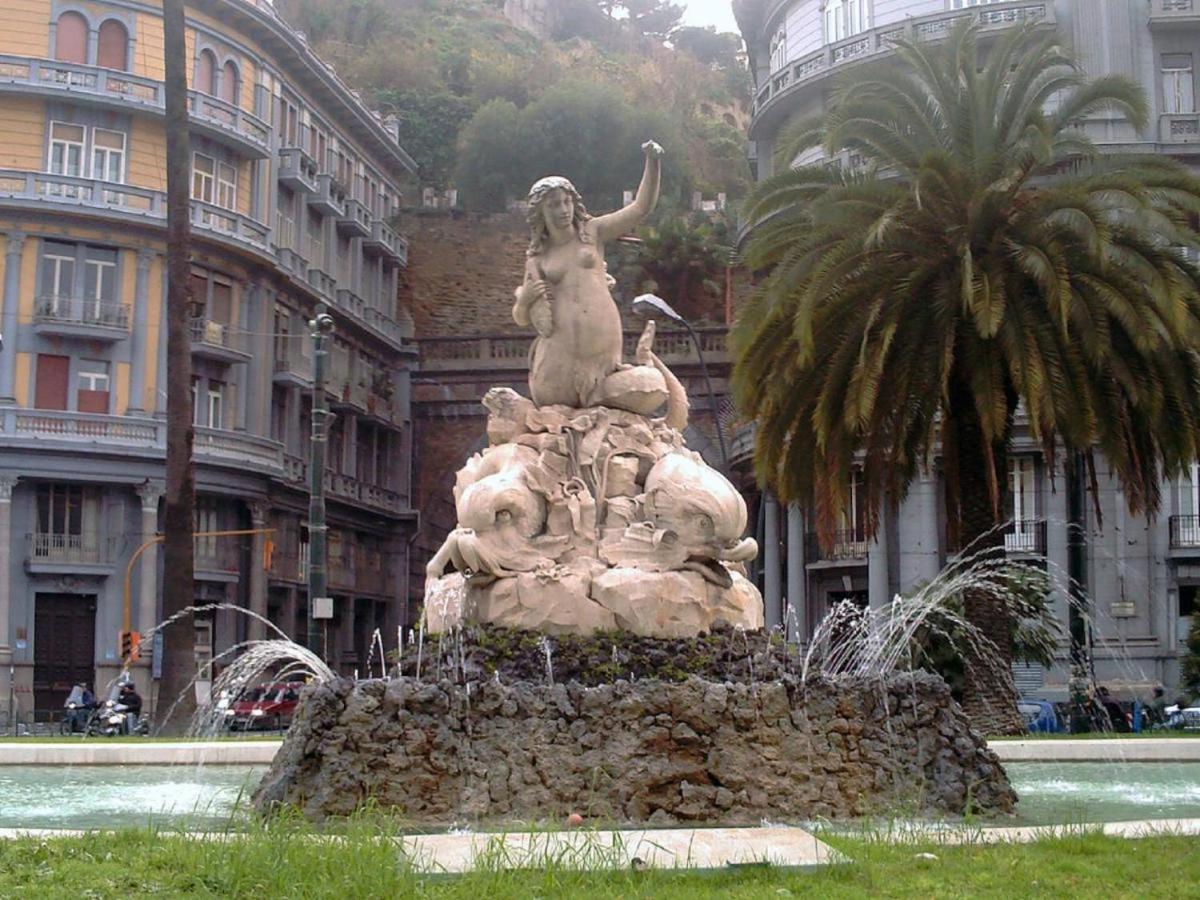 Sannazzaro 7 *