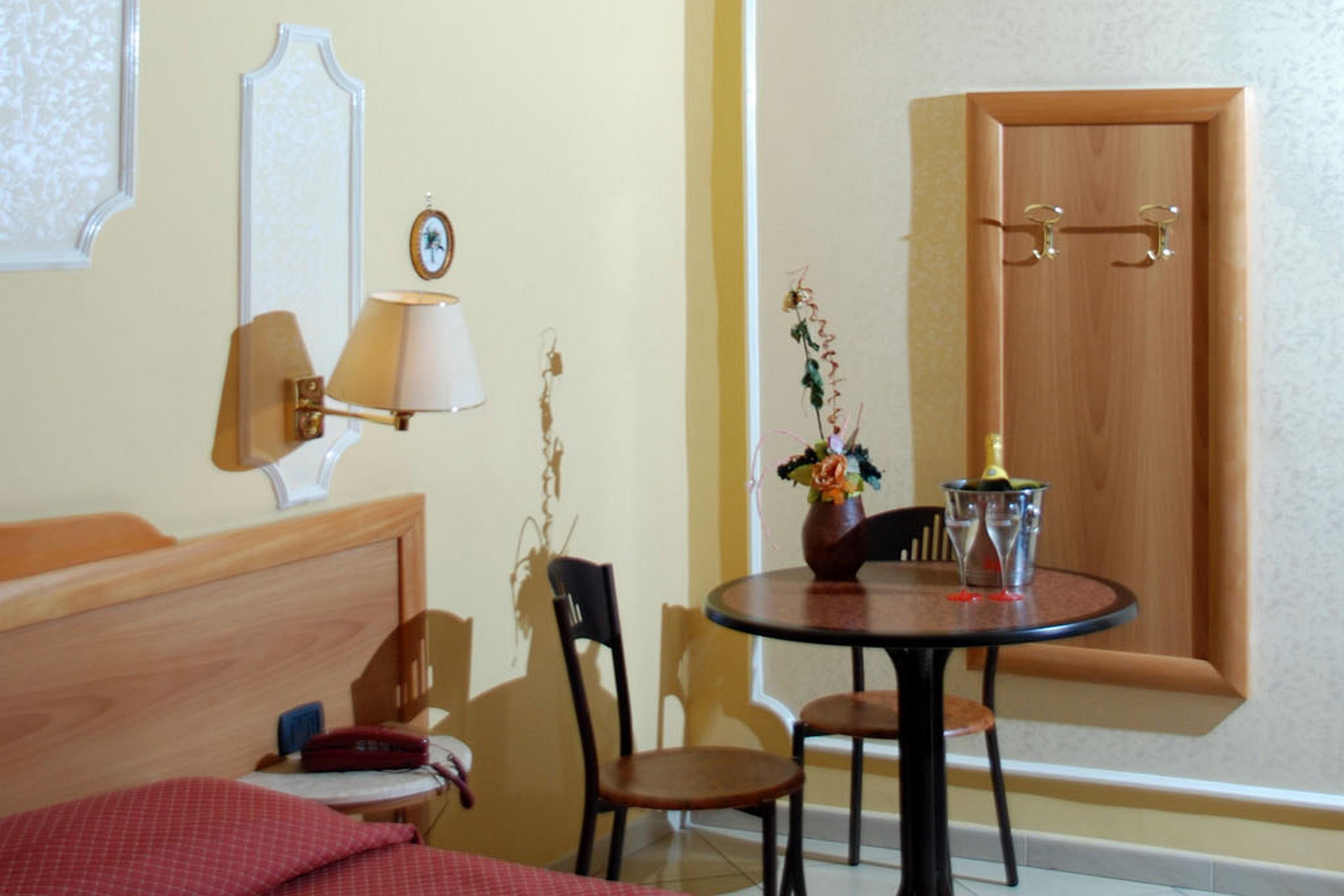 Casablanca 3* Naples