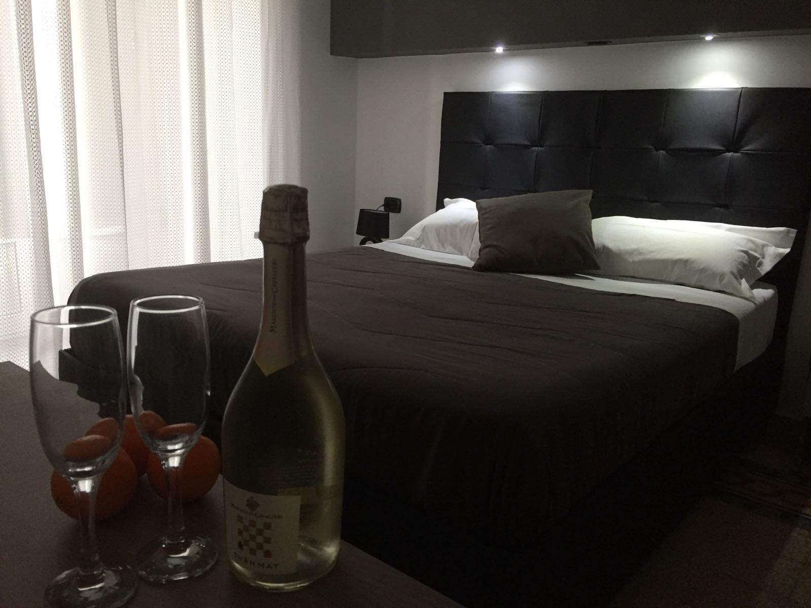 Mb95 - Mezzocannone Luxurious Bed & Breakfast 3*