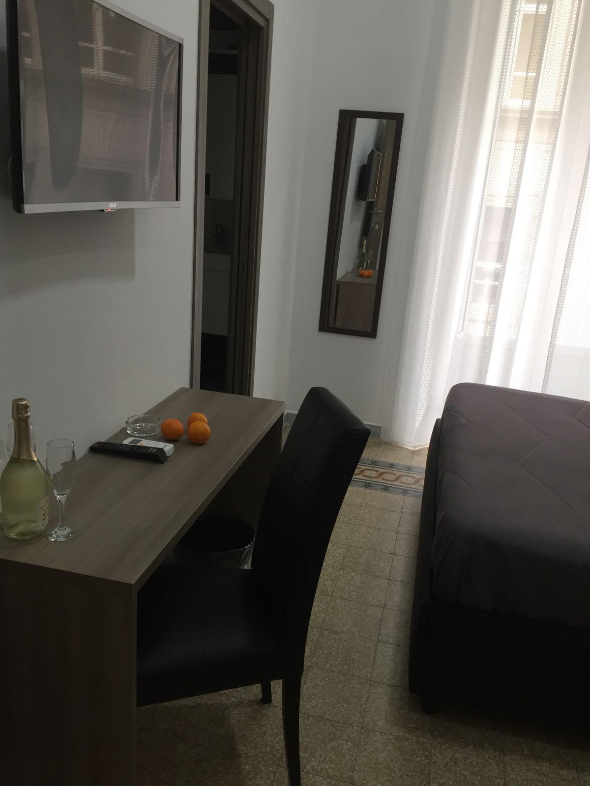 Mb95 - Mezzocannone Luxurious Bed & Breakfast 3*