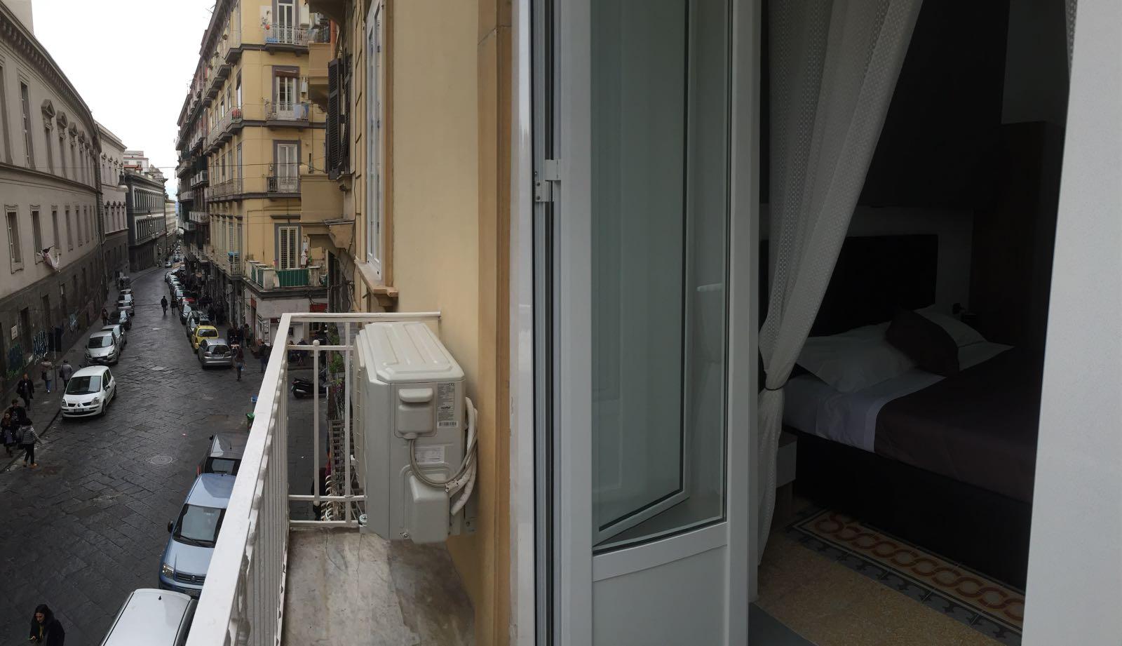 Mb95 - Mezzocannone Luxurious 3*
