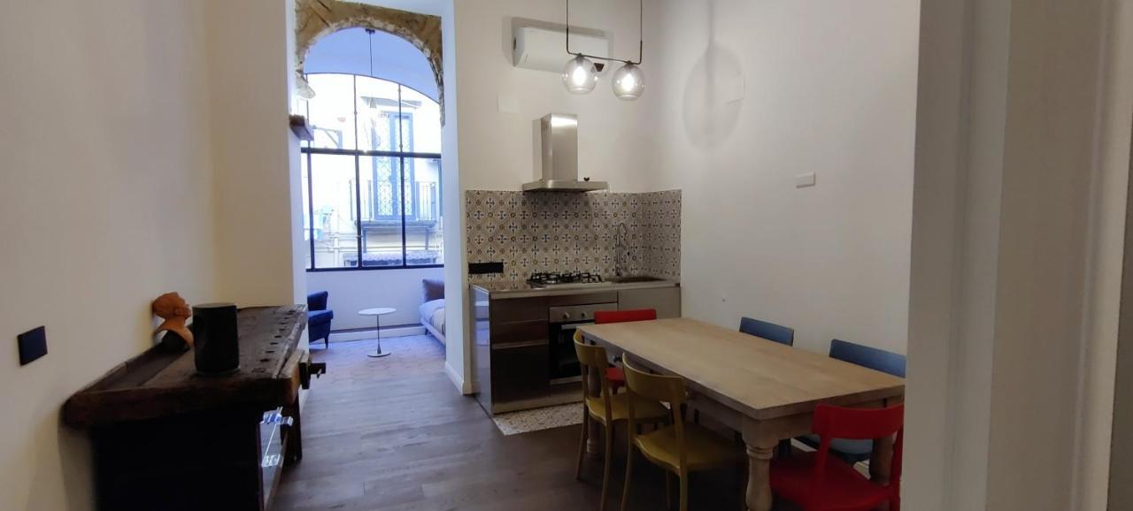 Sangregoriohome, Nel Cuore Del Centro Storico Apartment