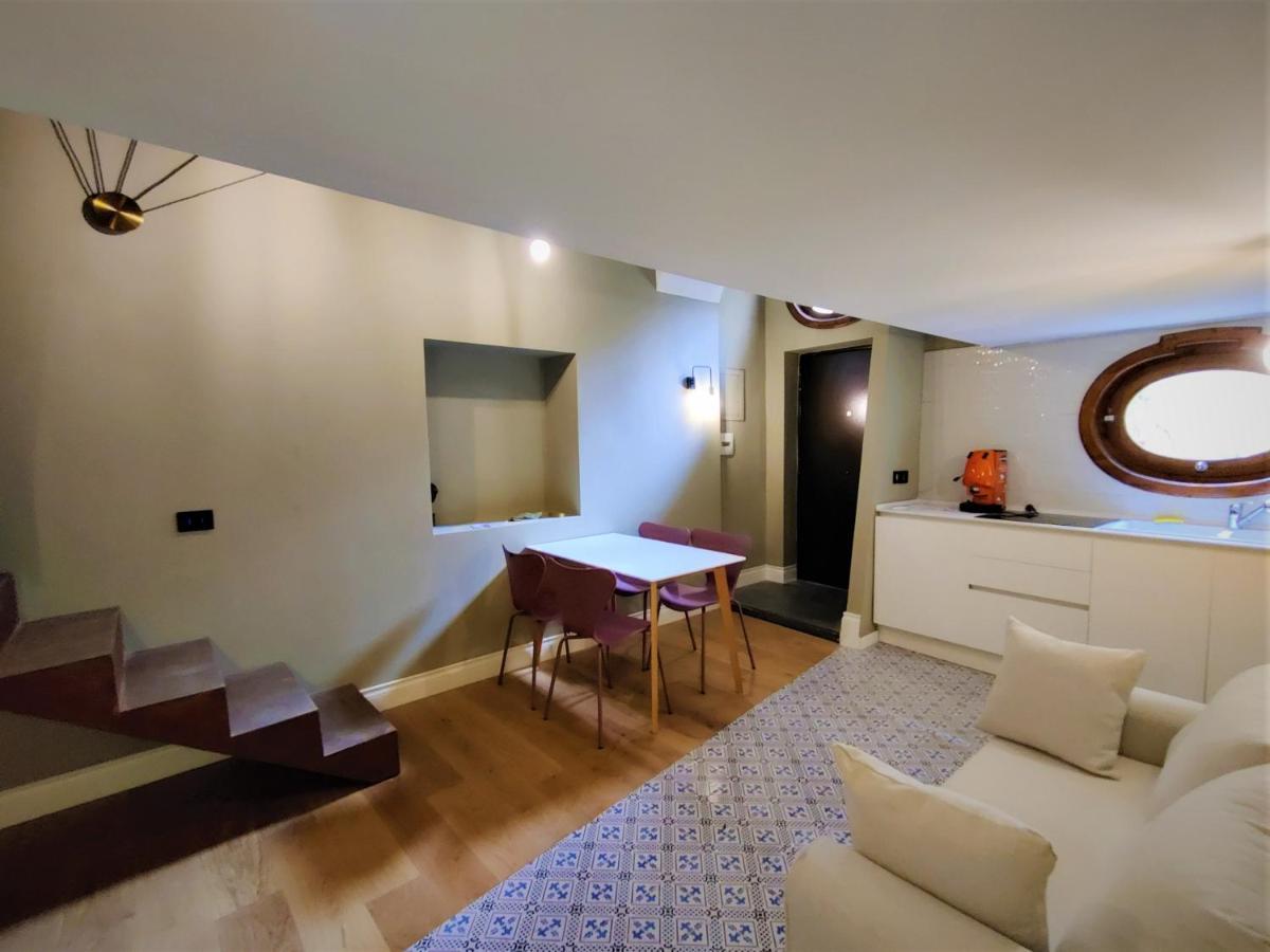 Sangregoriohome, Nel Cuore Del Centro Storico Apartment Naples