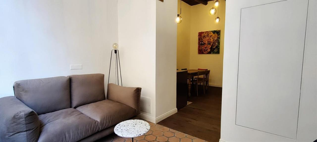 Sangregoriohome, Nel Cuore Del Centro Storico