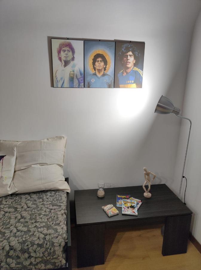 90's House