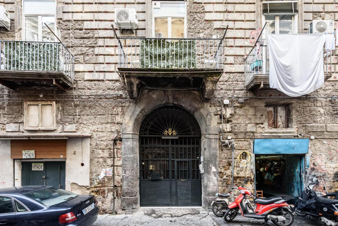 Random Naples