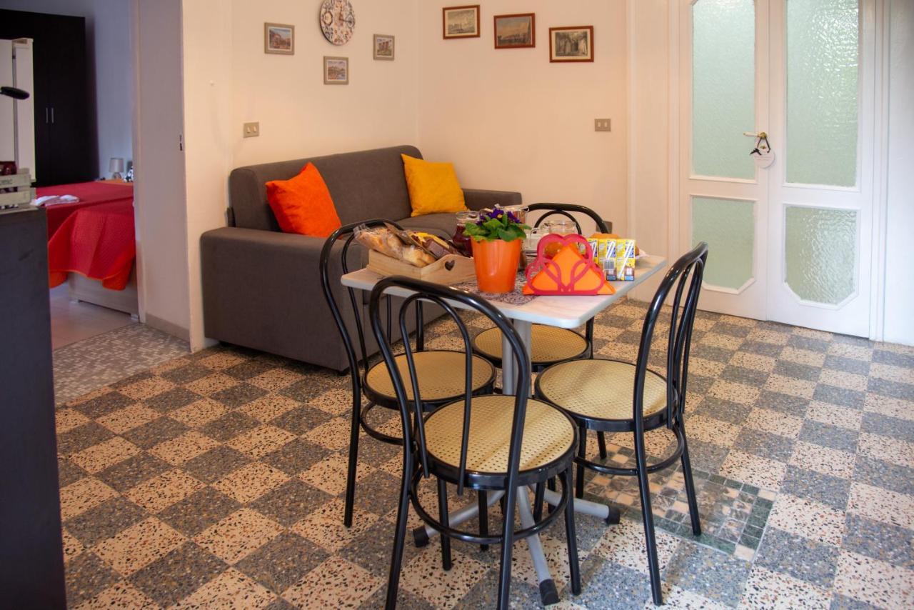 Domus Anticaglia By Domusextra Apartment Naples