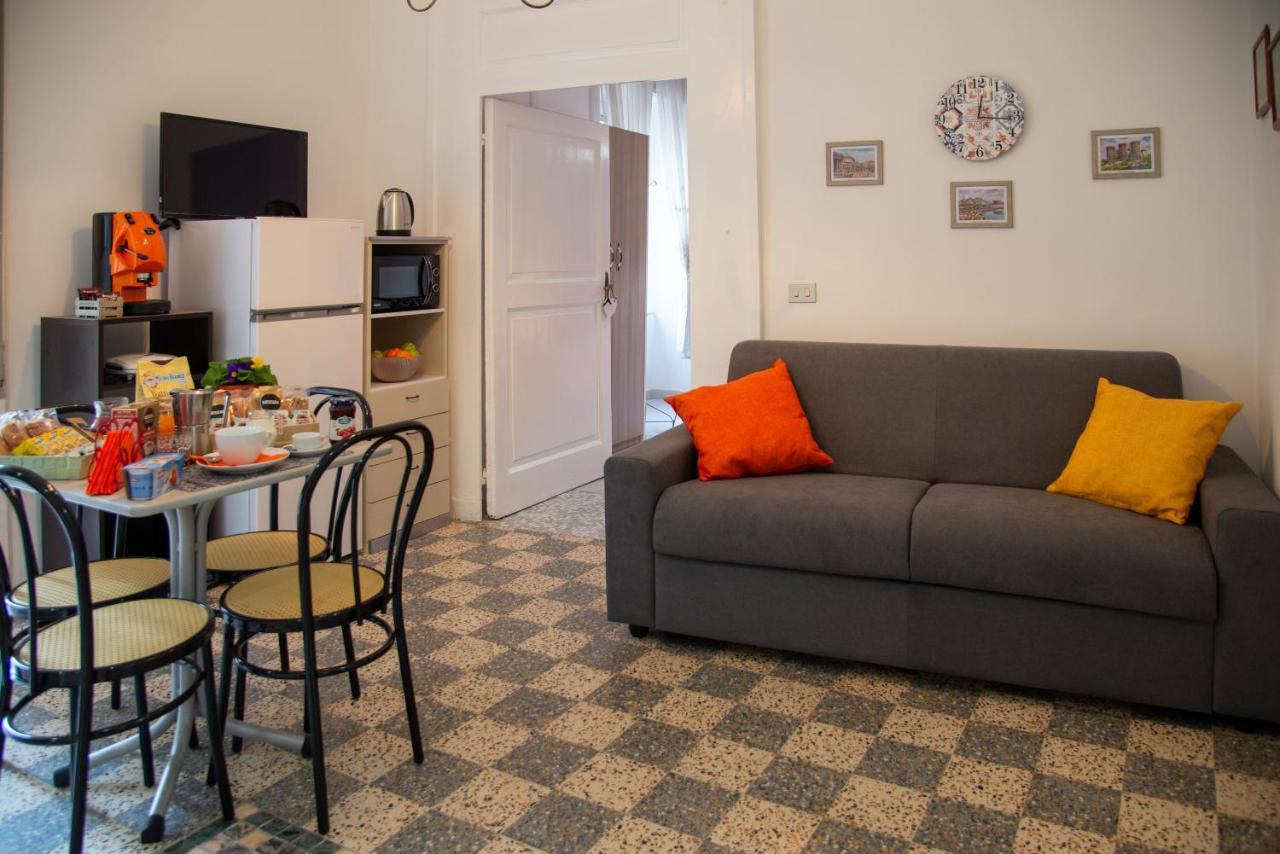 Domus Anticaglia By Domusextra Apartment Naples