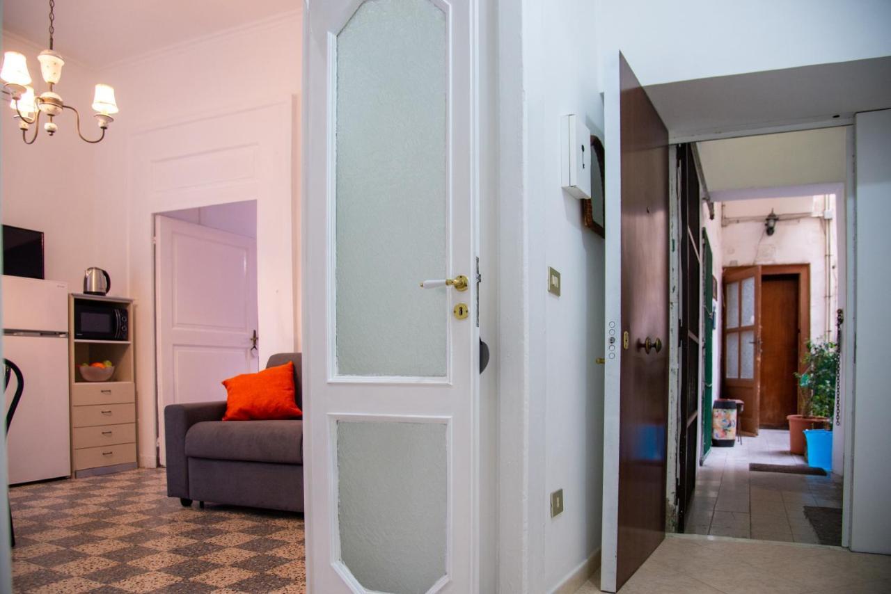 Domus Anticaglia By Domusextra Apartment