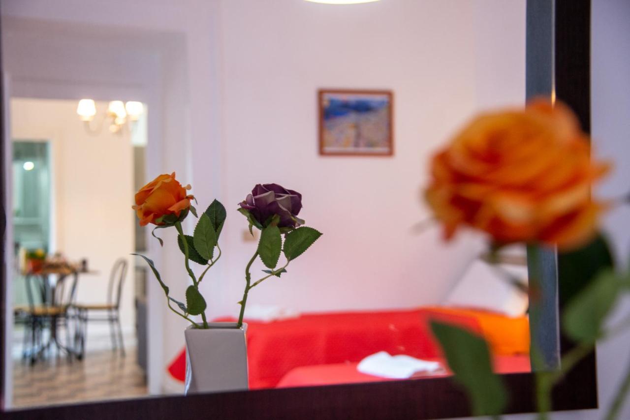 Domus Anticaglia By Domusextra Apartment Naples