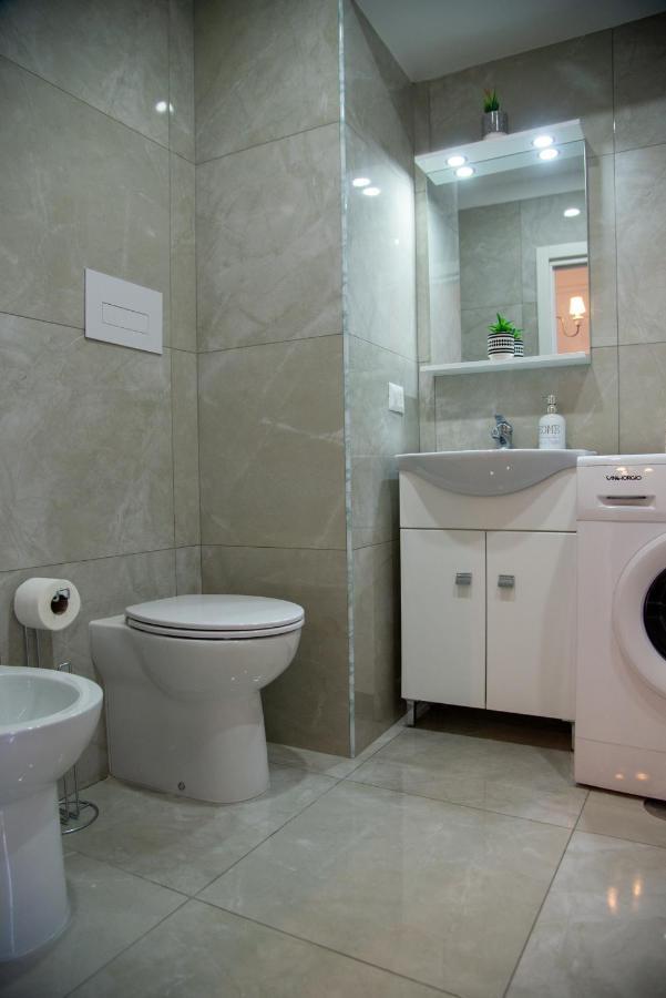 Domus Anticaglia By Domusextra Apartment Naples