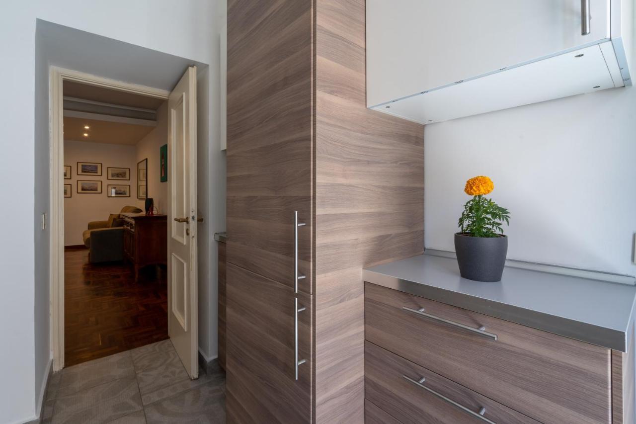Apartment Elegante Con Terrazzino Nel Centro Di *