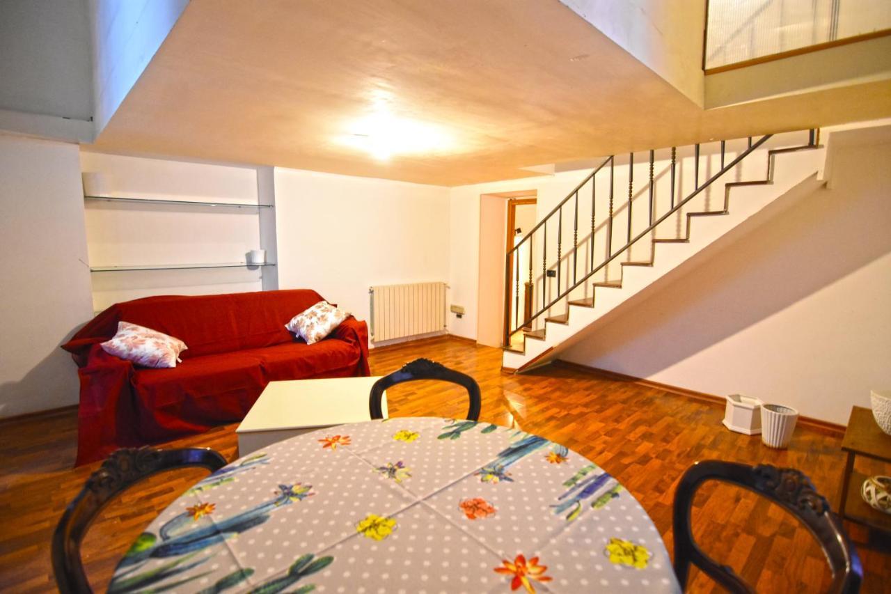 Albatros Apartment *