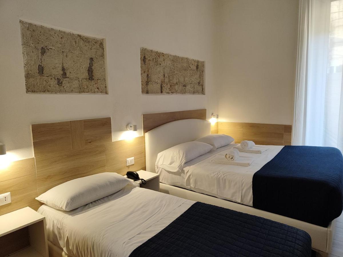 Ideal Walk Hotel Naples