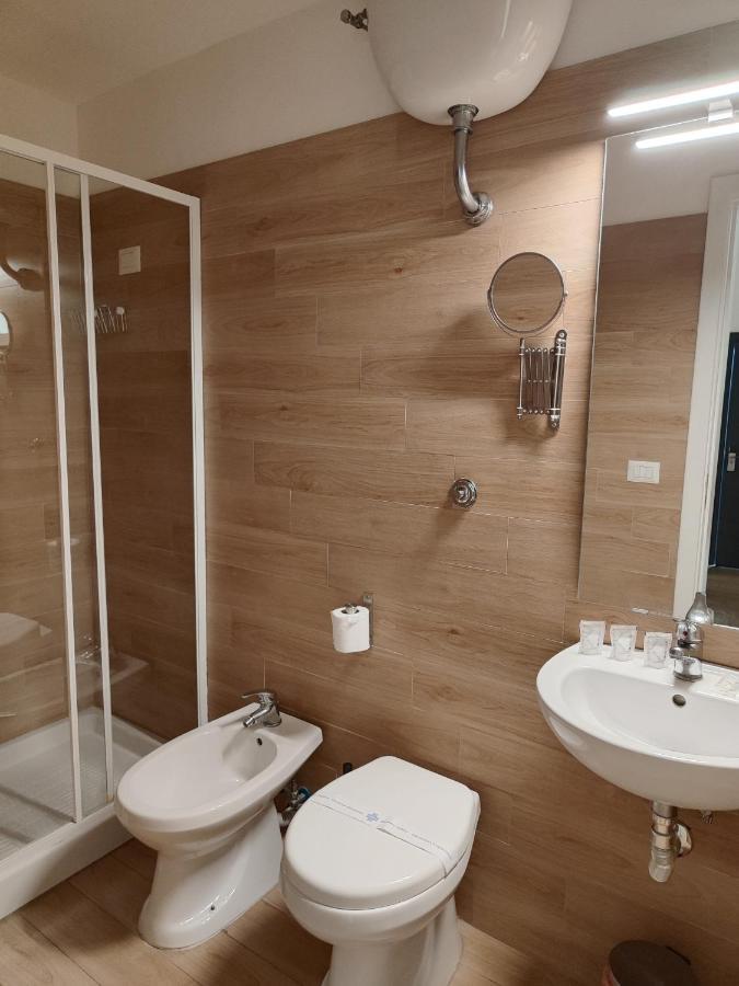 Hotel Ideal Walk 3*