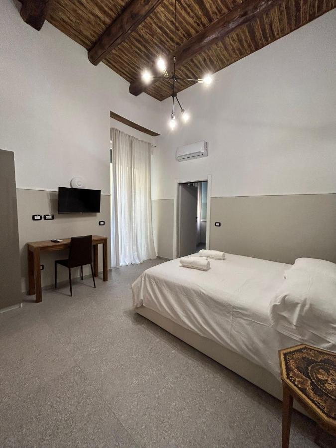 Bed & Breakfast La Del Centro Storico Naples