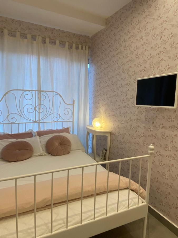 Marilyn Appartments Homestay Naples