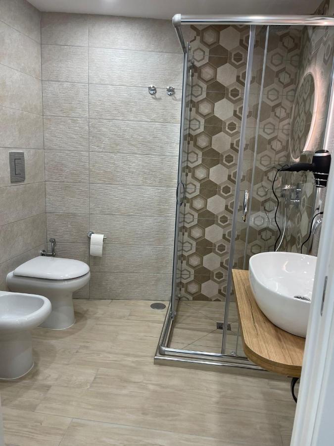 Metro Stazione-museo 500 M-appartamento Ed Elegante Dimora De Curtis Apartment Naples