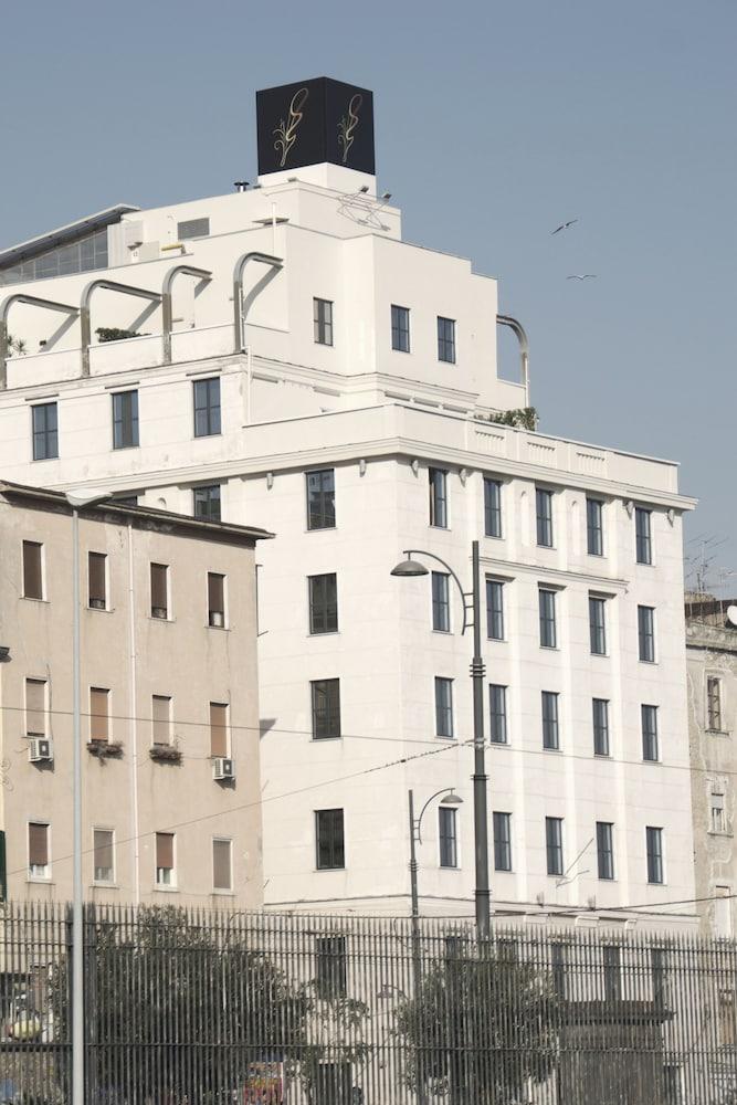 Palazzo Salgar 4* Naples