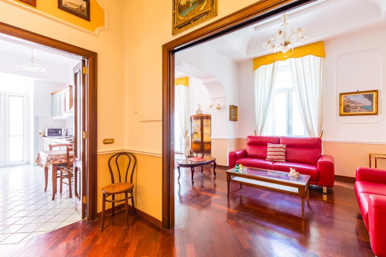 Apartment Grand Classic At San Martino By Napoliapartments Naples