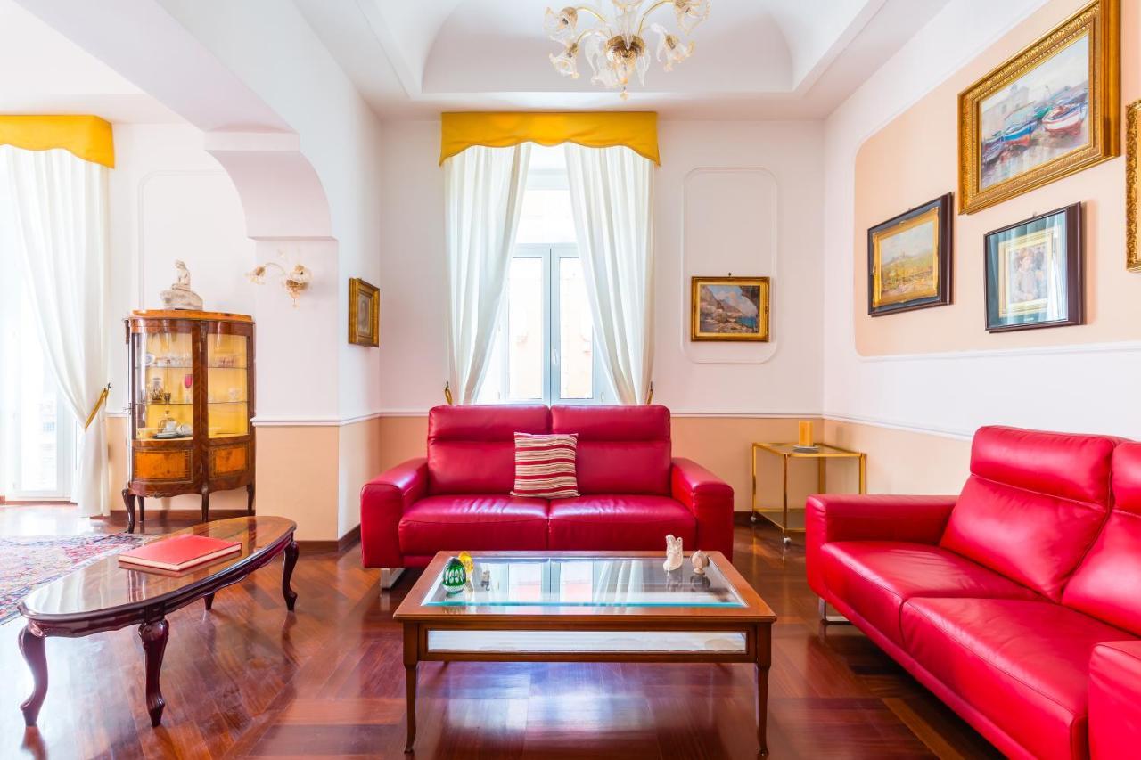 Apartment Grand Classic At San Martino By Napoliapartments *