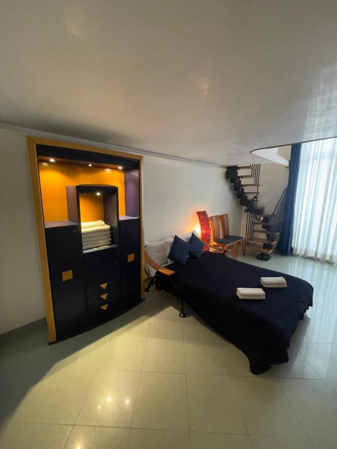 Nova Naples