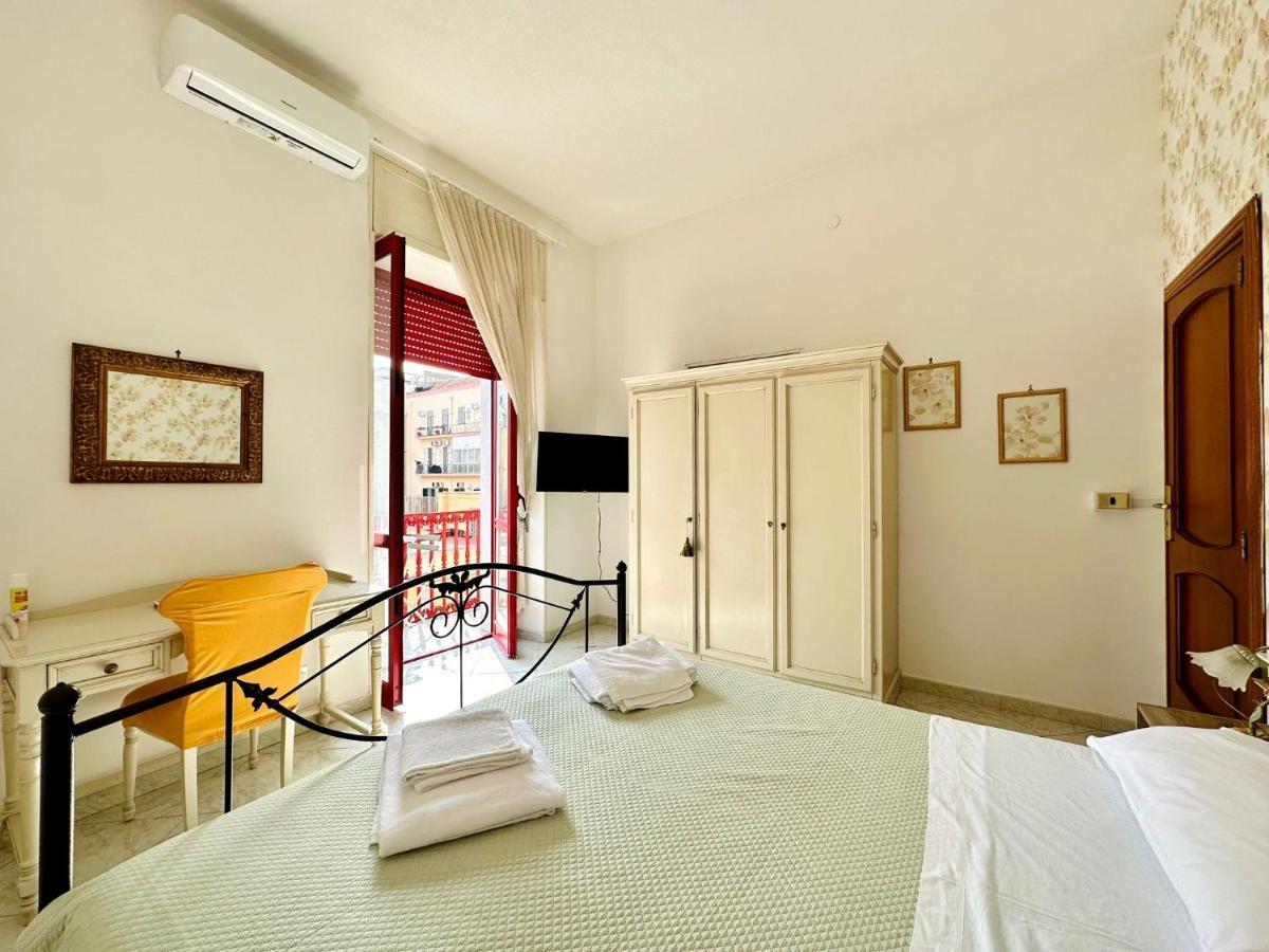 Family Relax Caracciolo Naples