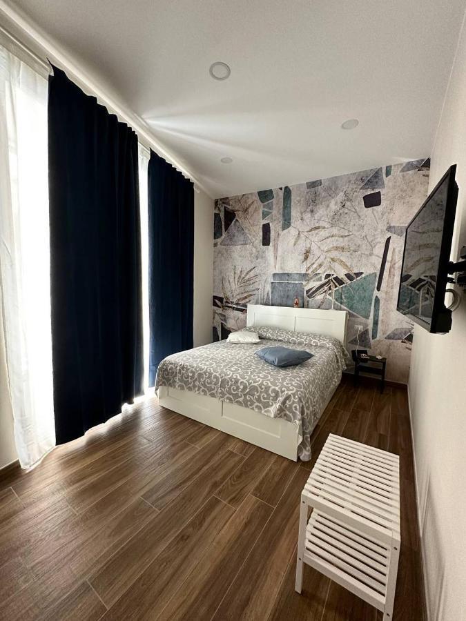 Blu Naples