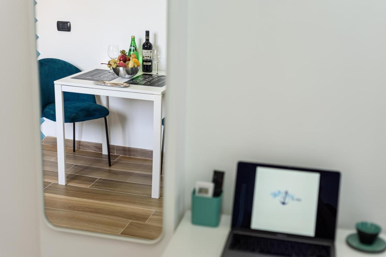 Sea In Bed Apartment