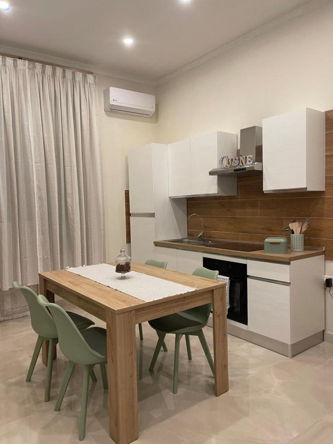 Miracles On 32th Street Apartment Naples