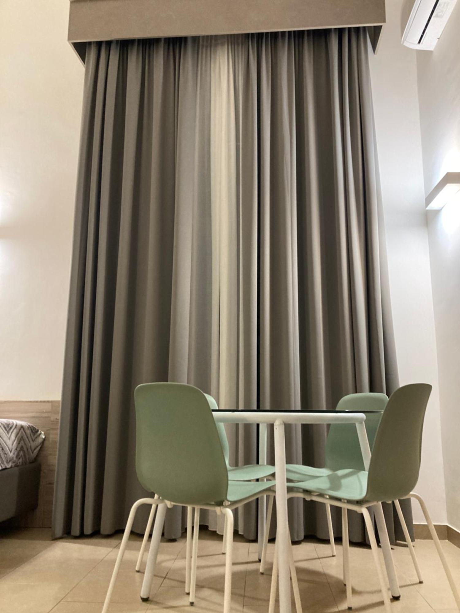 4stanze * Naples