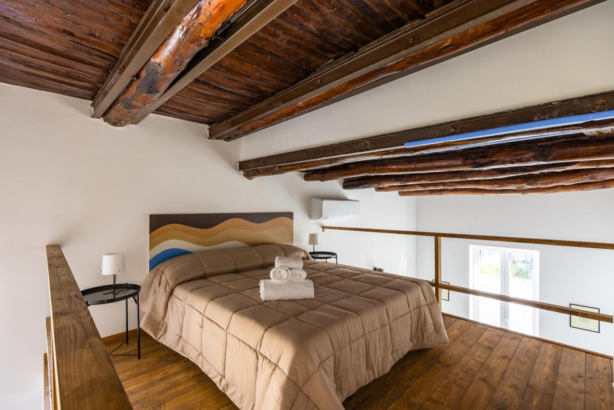Carrozzieri Nest At Historical Center * Naples
