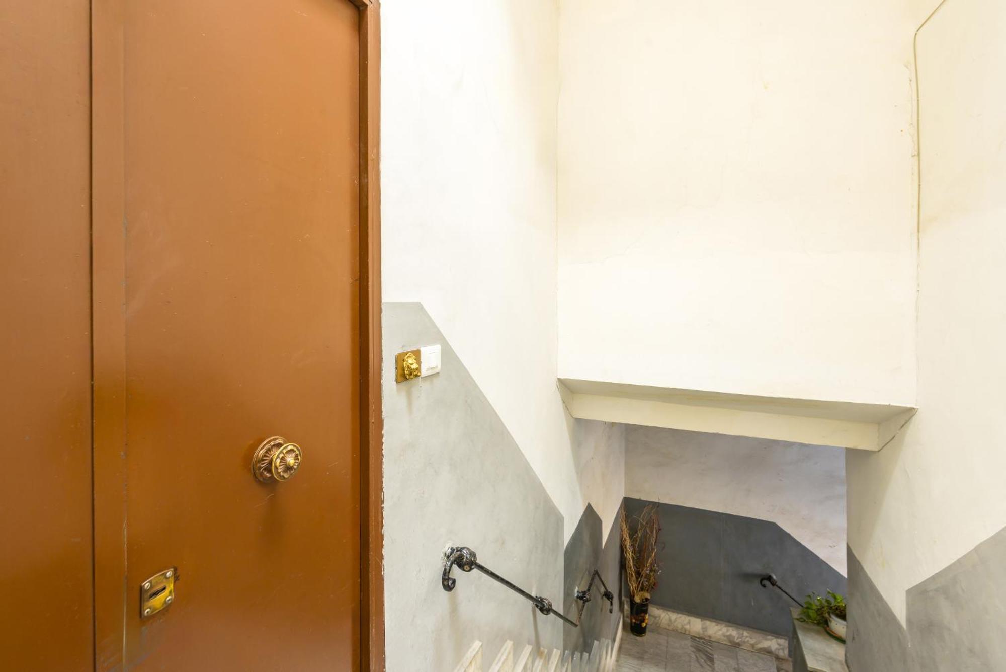 Carrozzieri Nest At Historical Center Apartment *