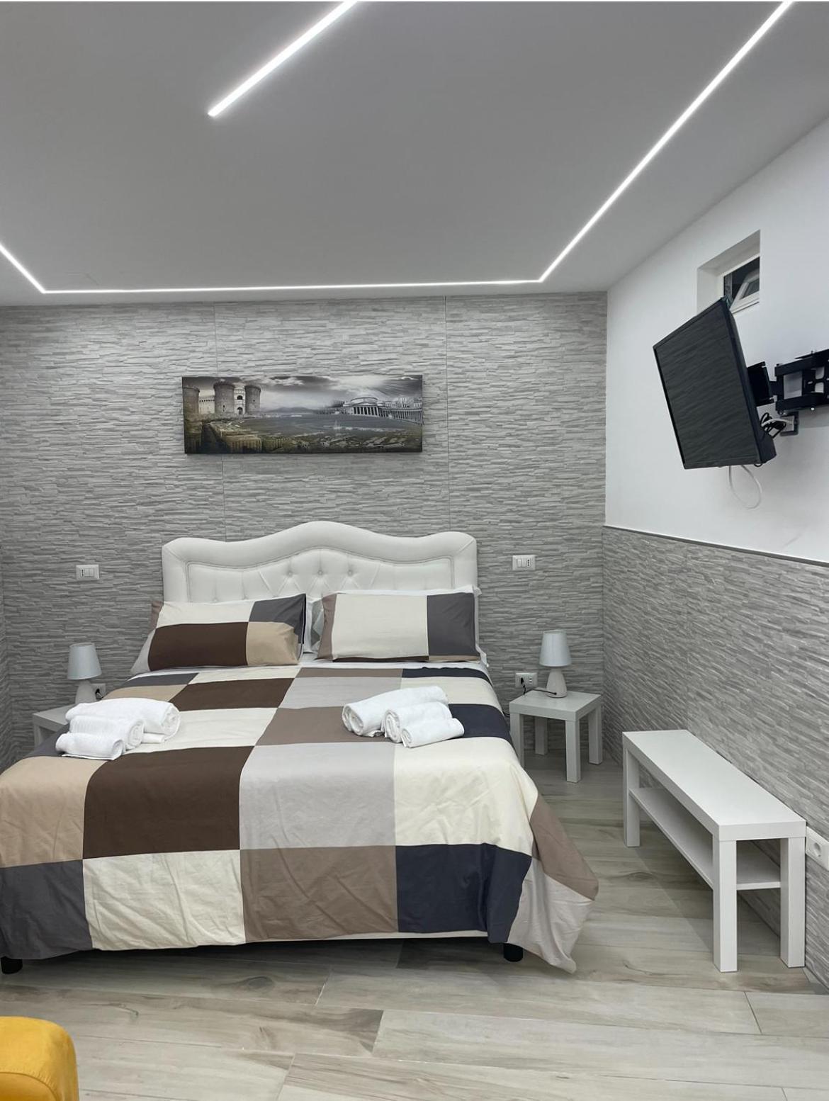 Metro Stazione-museo 500 M-appartamento Ed Elegante Dimora De Curtis Apartment *