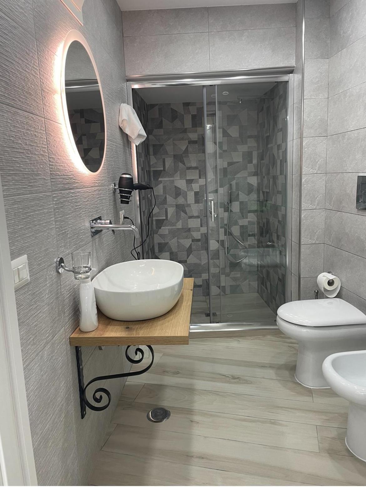 Apartment Metro Stazione-museo 500 M-appartamento Ed Elegante Dimora De Curtis *