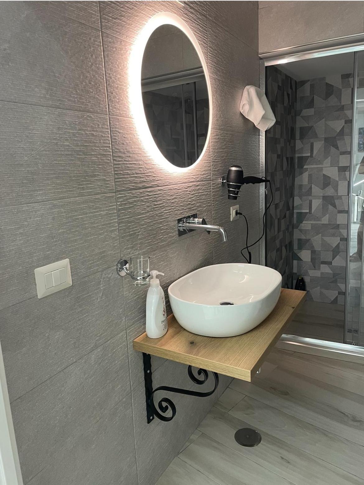 Apartment Metro Stazione-museo 500 M-appartamento Ed Elegante Dimora De Curtis Naples
