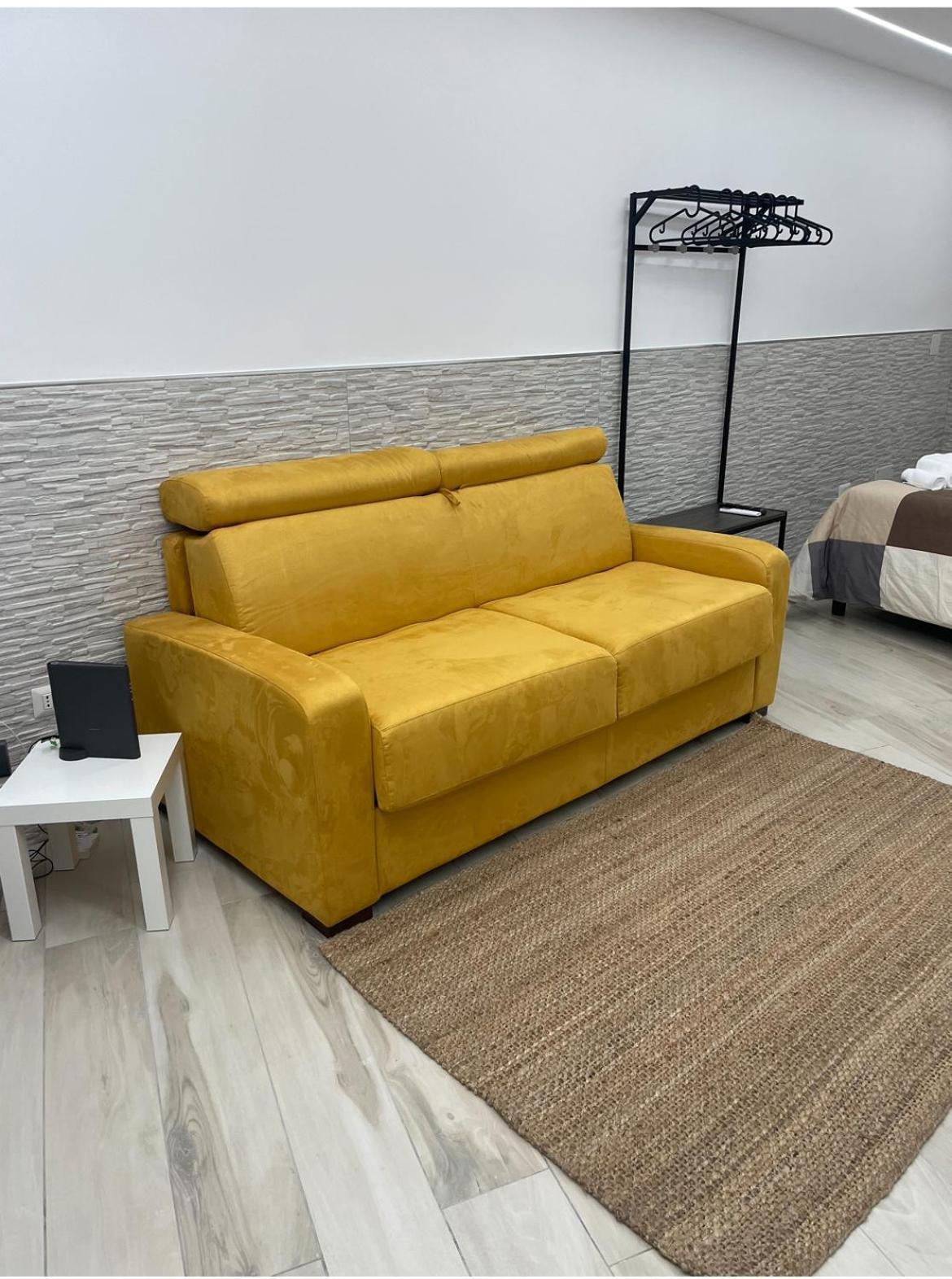 Metro Stazione-museo 500 M-appartamento Ed Elegante Dimora De Curtis Naples