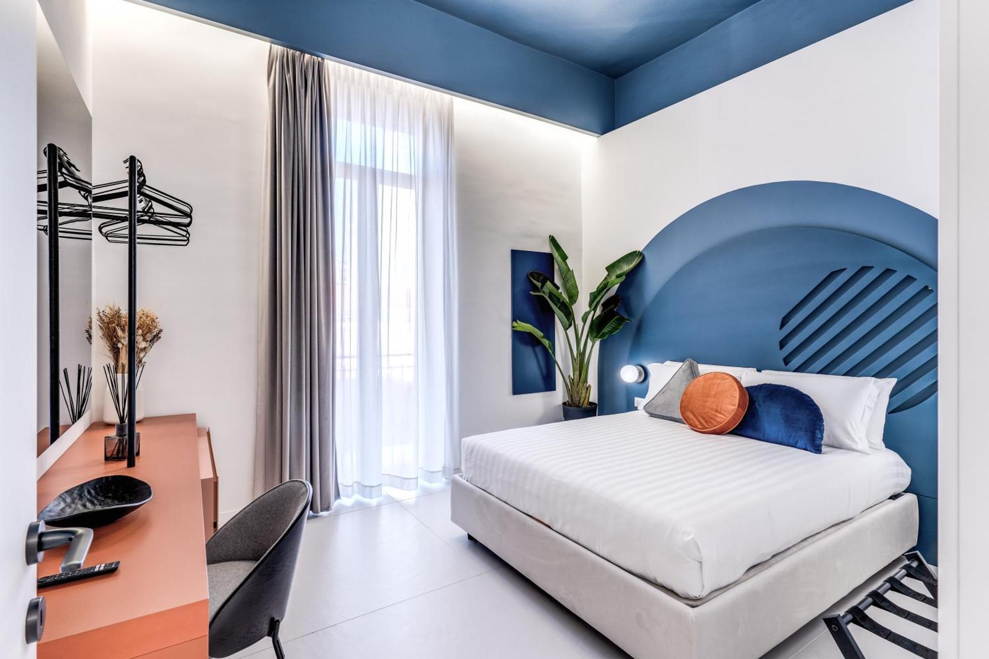 Corso Umberto I * Naples