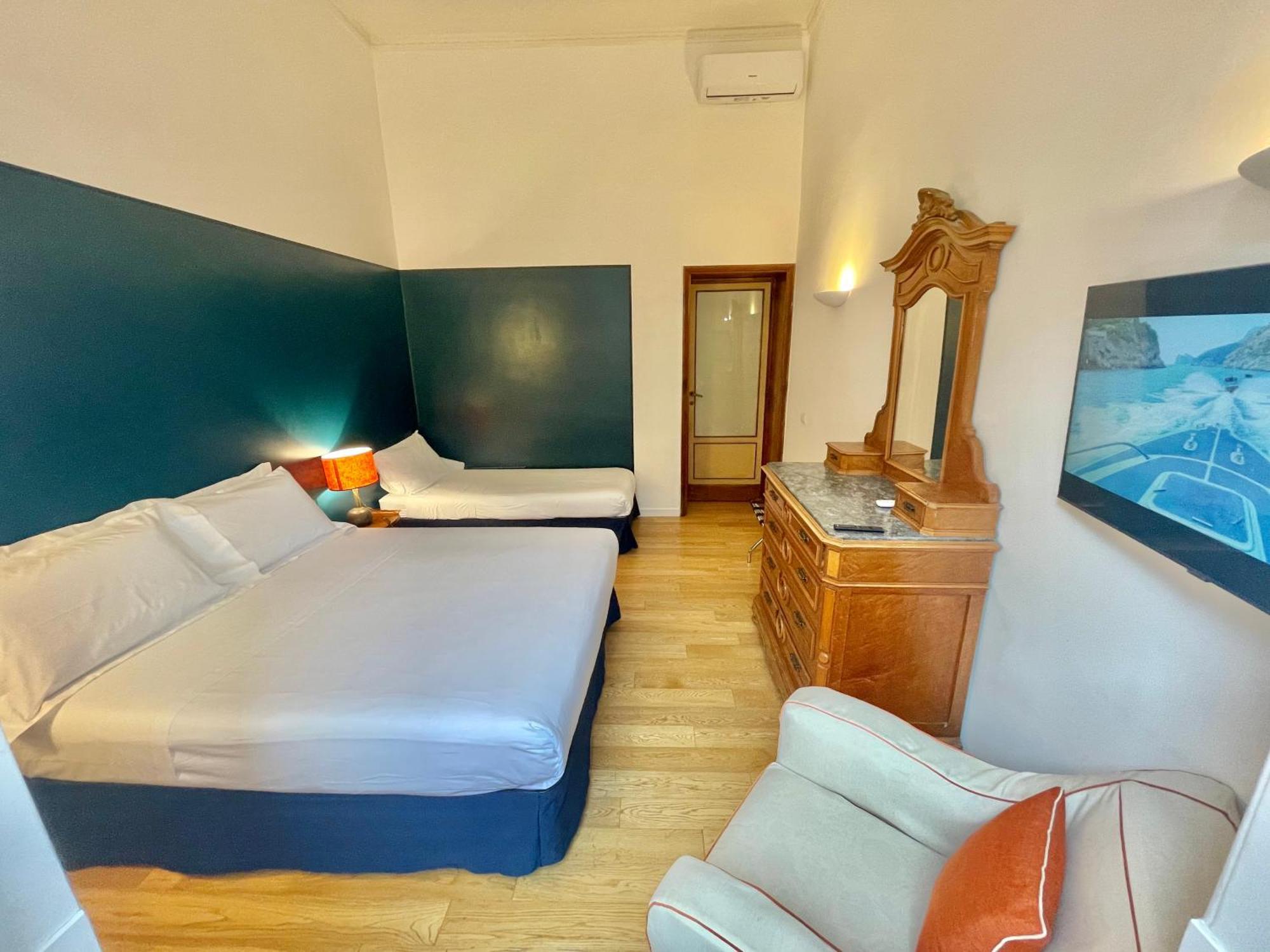 Apartment Alma De Partenope - Relais De Charme By The Sea