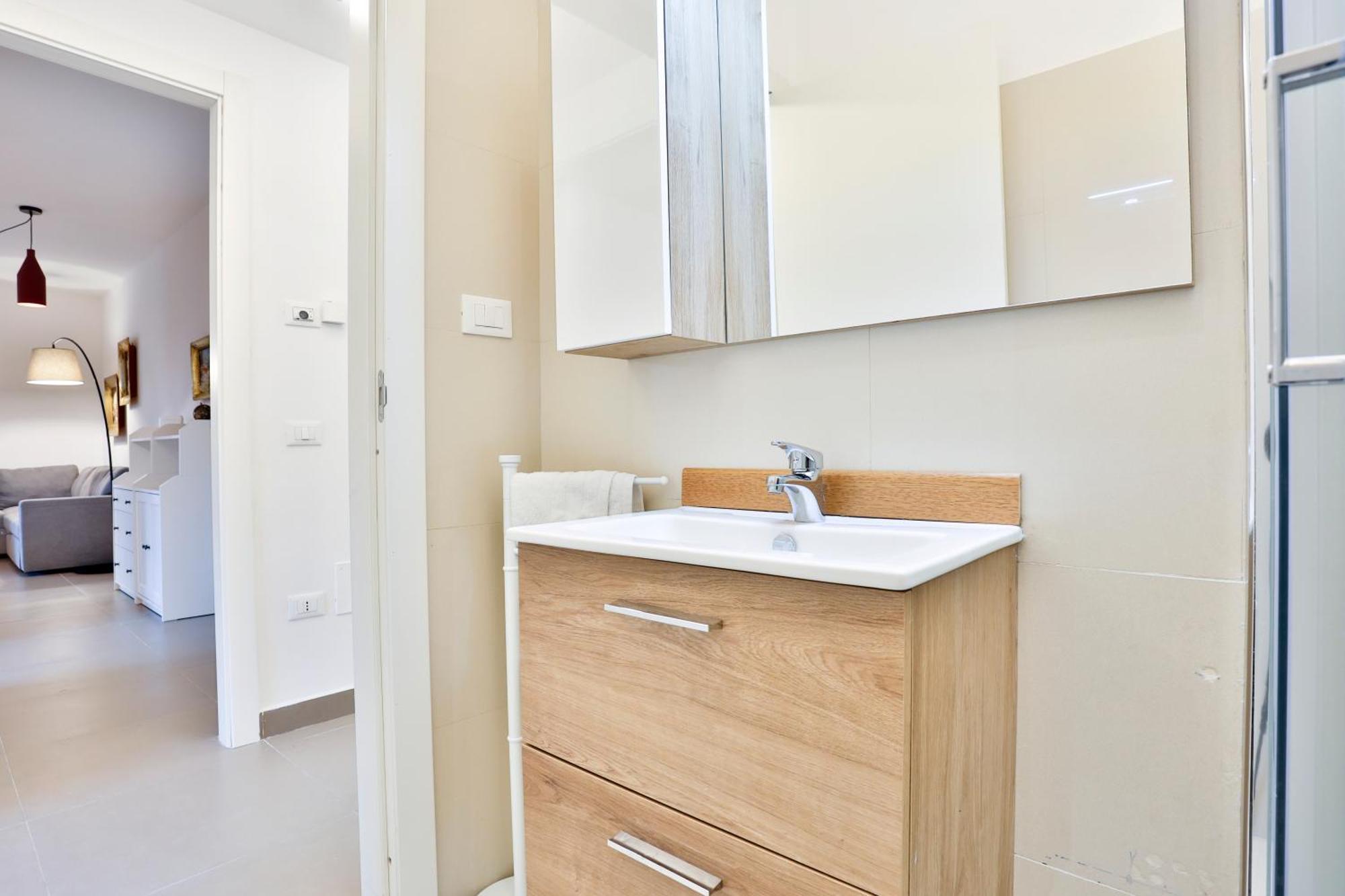 Apartment Sebeto With Parking & Netfilx Naples