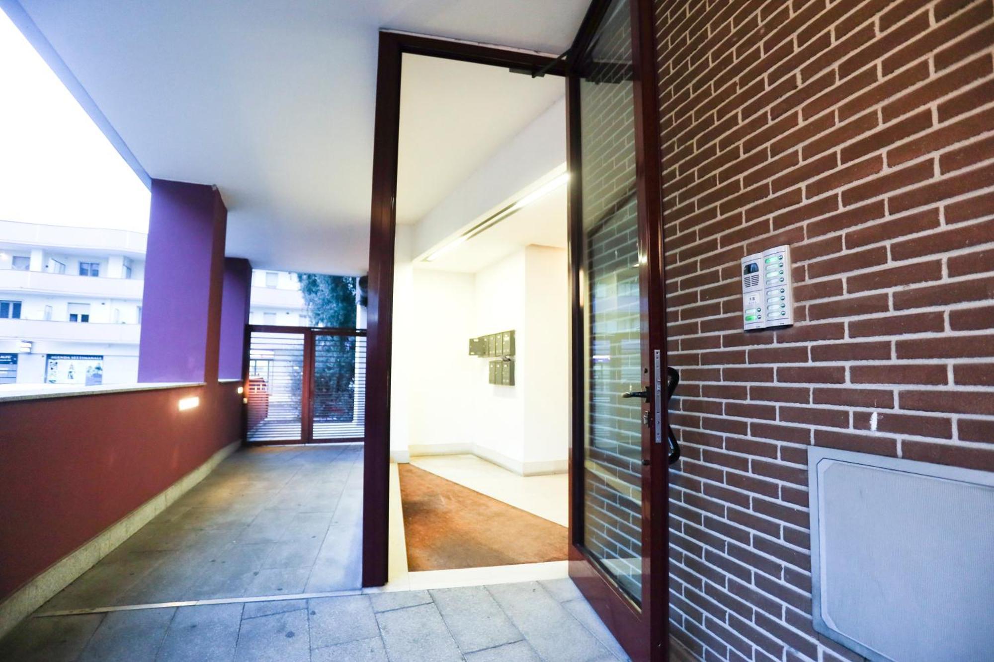 Sebeto With Parking & Netfilx Apartment *