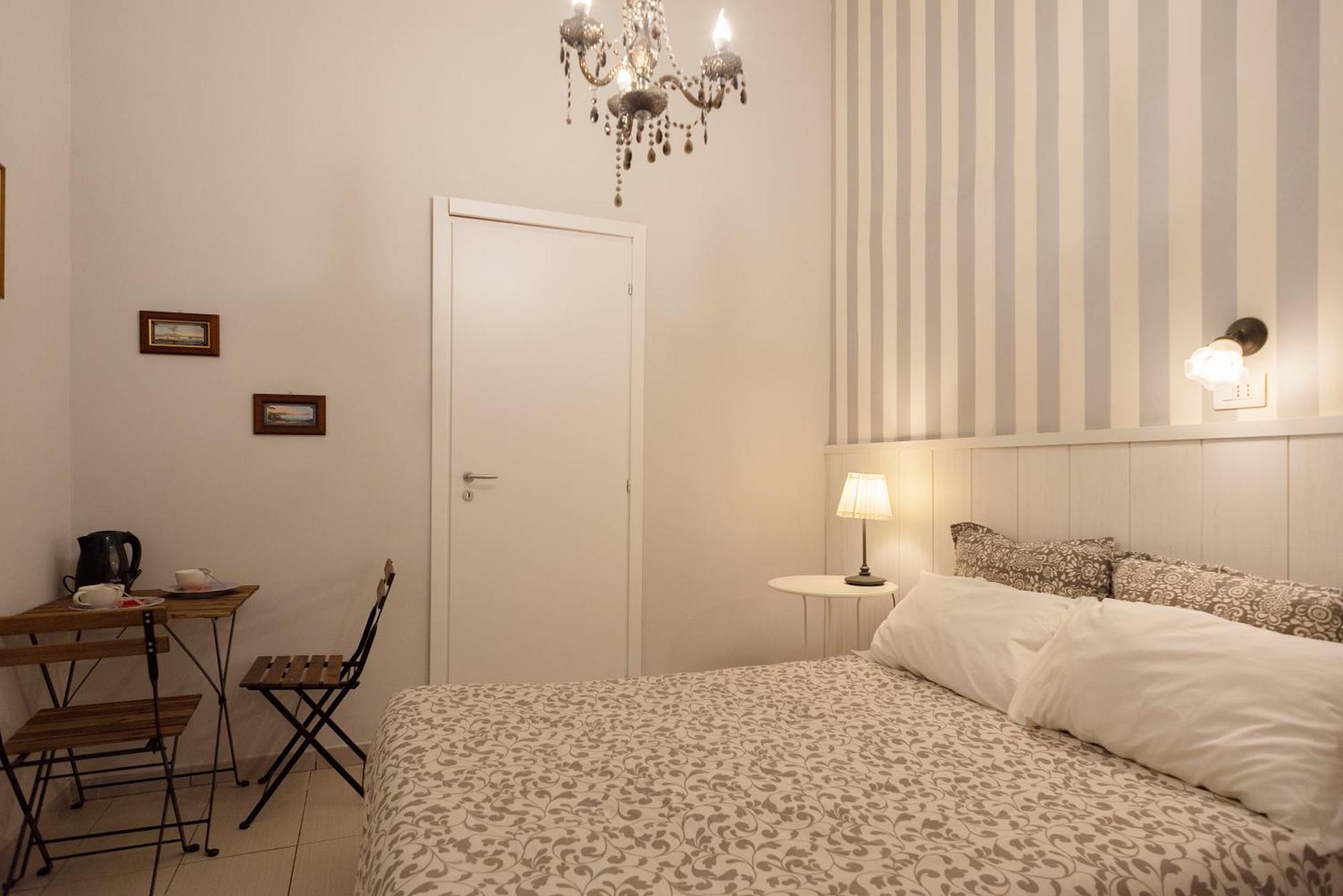 Dei Decumani 3* Naples