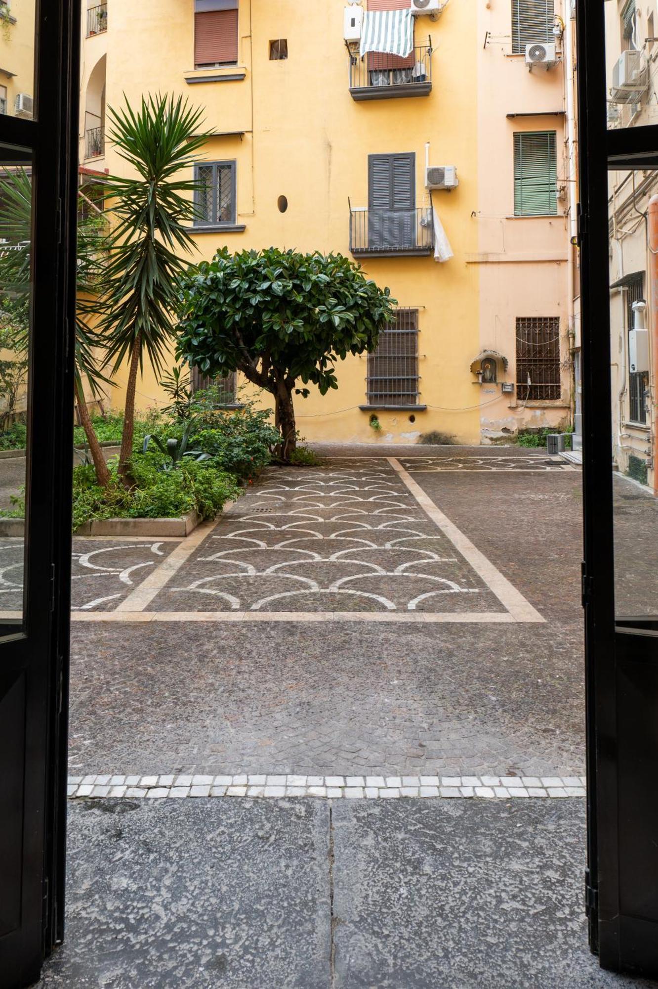 Garibaldi 125 Naples