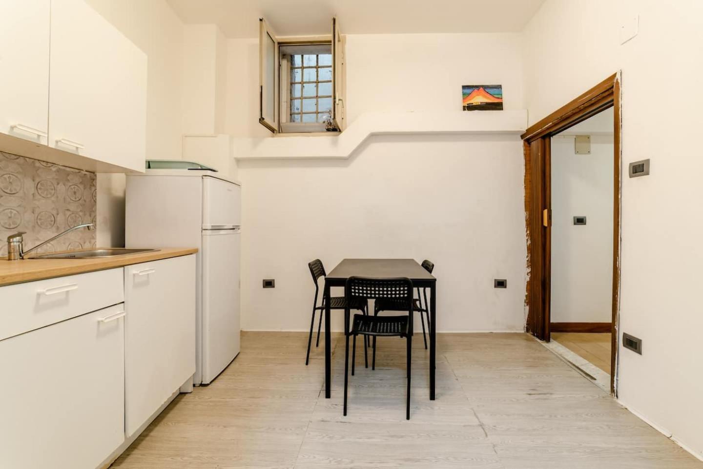Guest house Inside Chiaia 2*