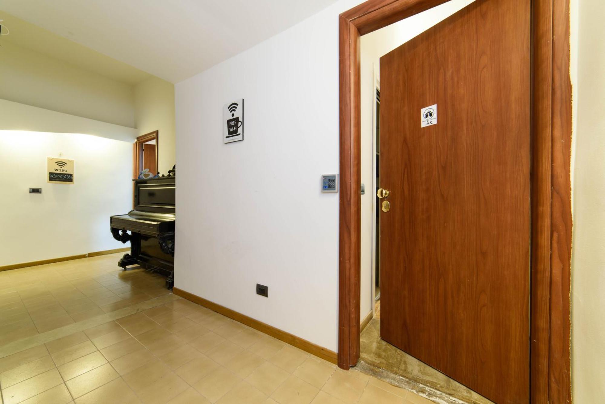 Guest house Inside Chiaia Naples
